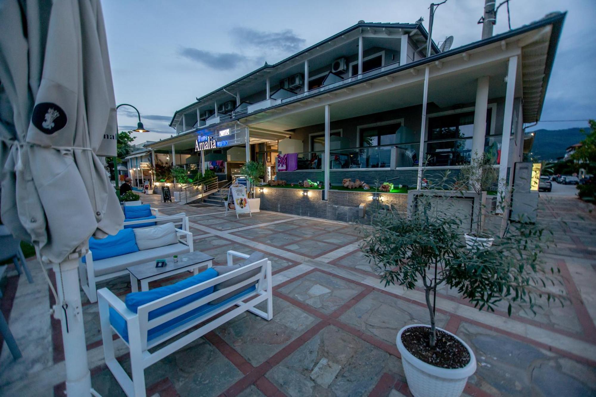 Amalia Mare Sea View Apartment เนอาวรัสนา ภายนอก รูปภาพ