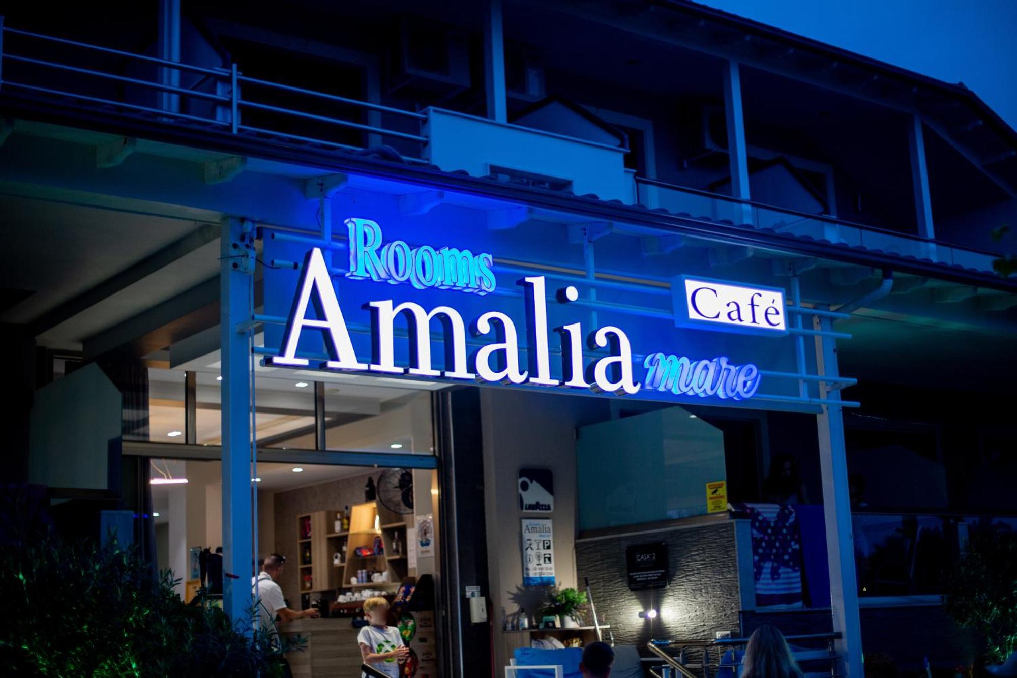 Amalia Mare Sea View Apartment เนอาวรัสนา ภายนอก รูปภาพ