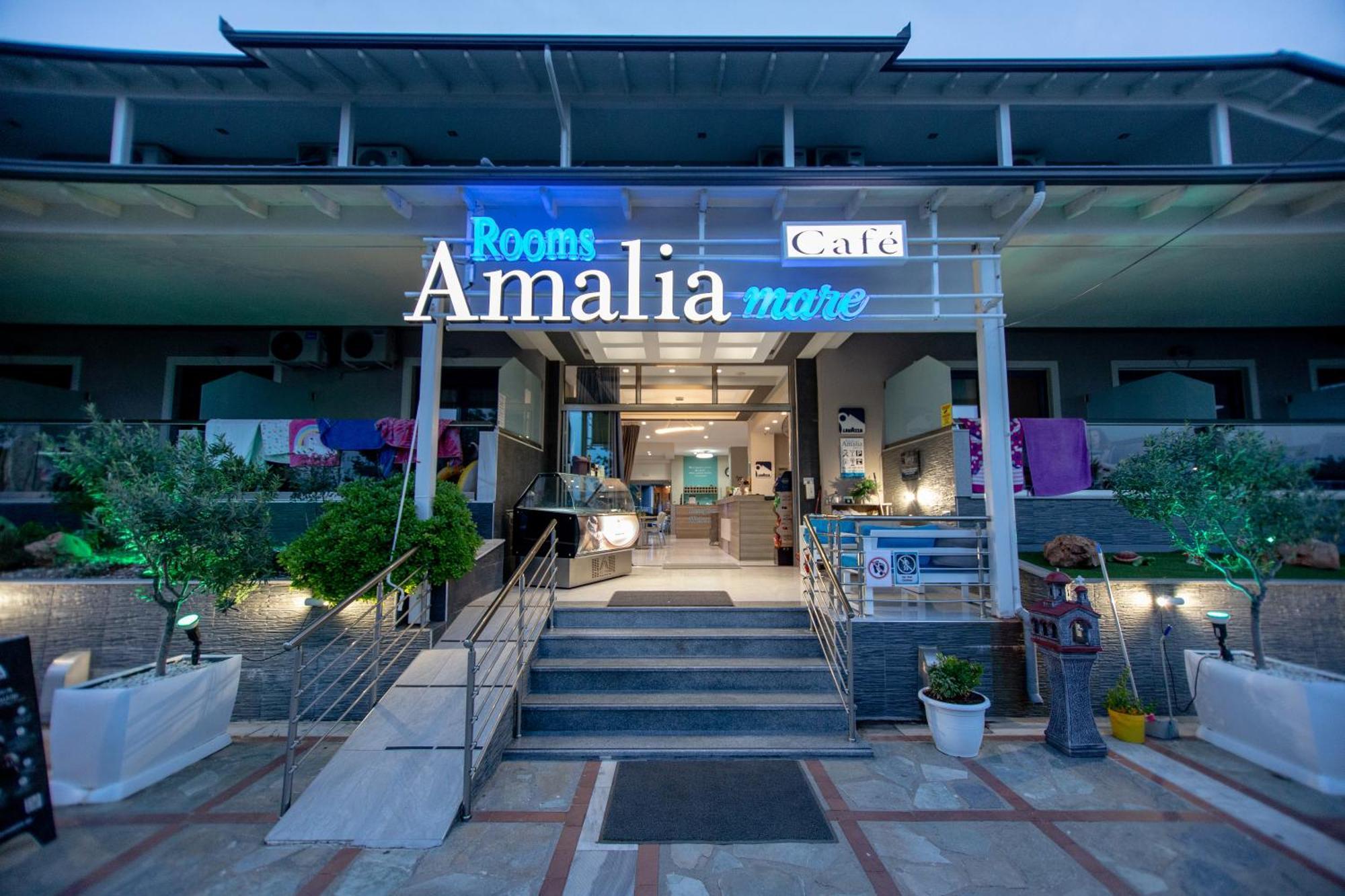 Amalia Mare Sea View Apartment เนอาวรัสนา ภายนอก รูปภาพ