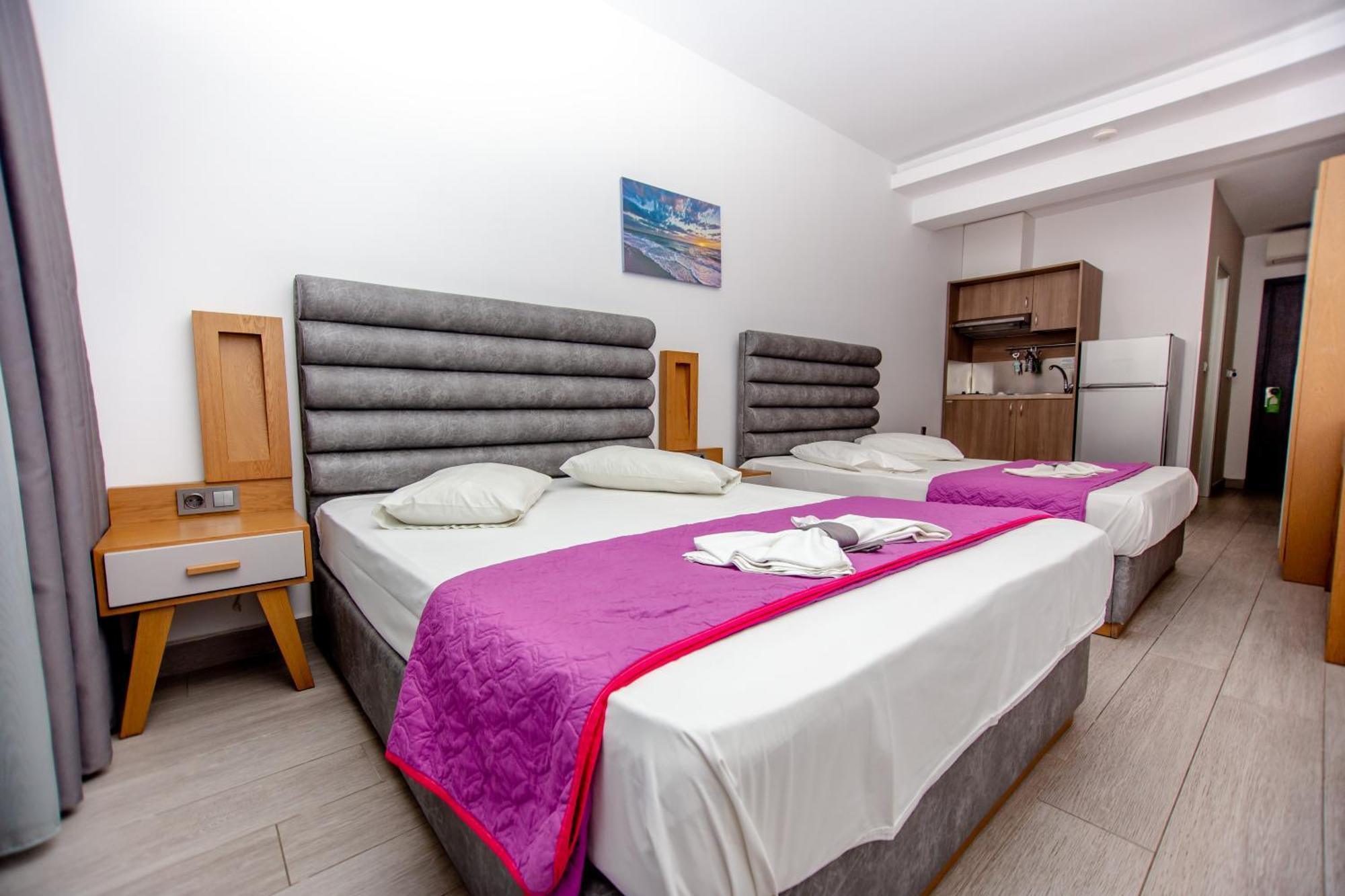 Amalia Mare Sea View Apartment เนอาวรัสนา ภายนอก รูปภาพ