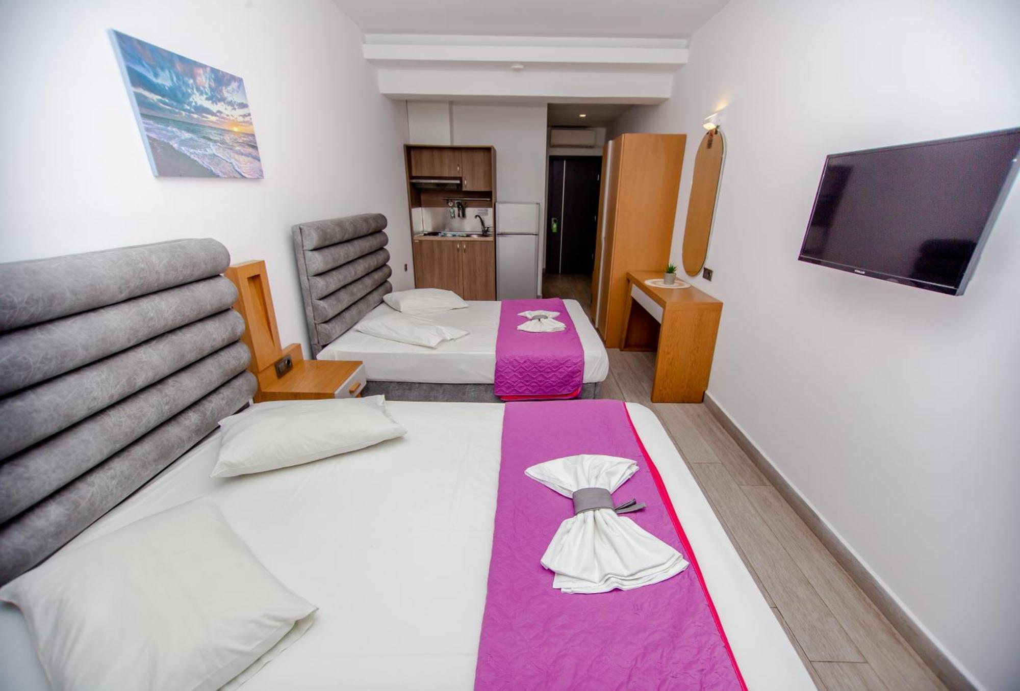 Amalia Mare Sea View Apartment เนอาวรัสนา ภายนอก รูปภาพ
