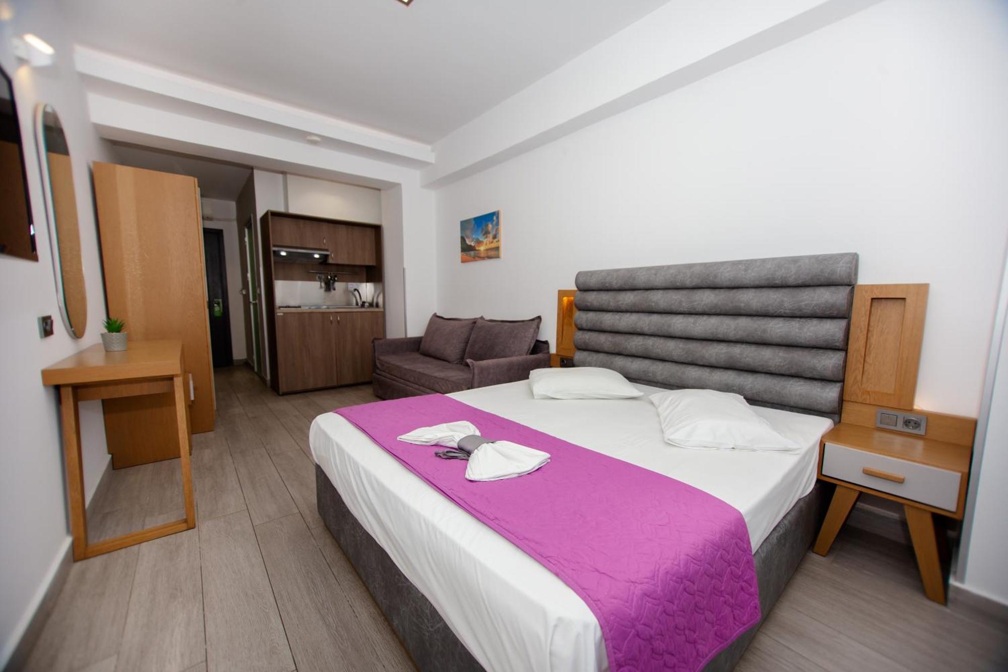 Amalia Mare Sea View Apartment เนอาวรัสนา ภายนอก รูปภาพ