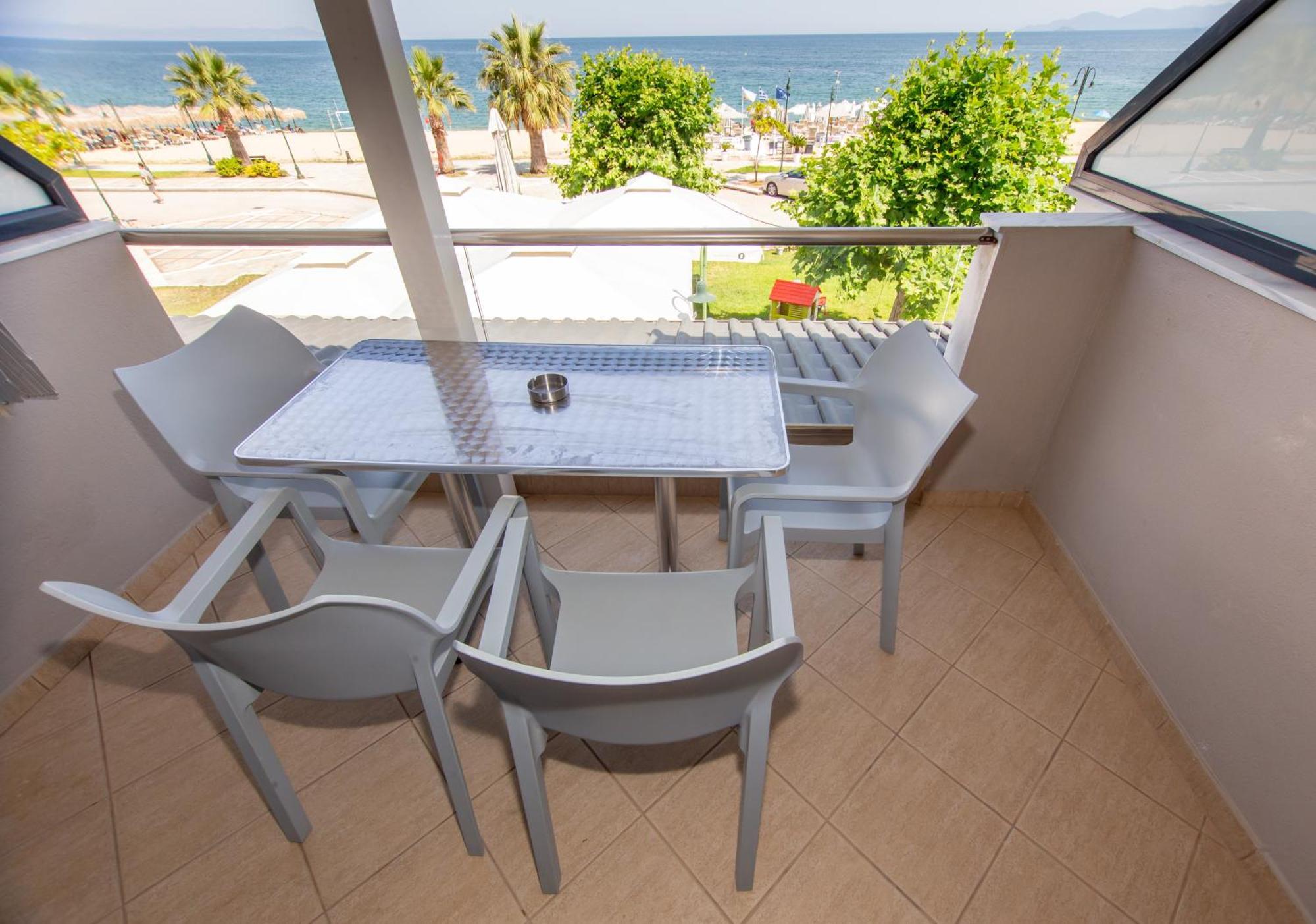Amalia Mare Sea View Apartment เนอาวรัสนา ภายนอก รูปภาพ