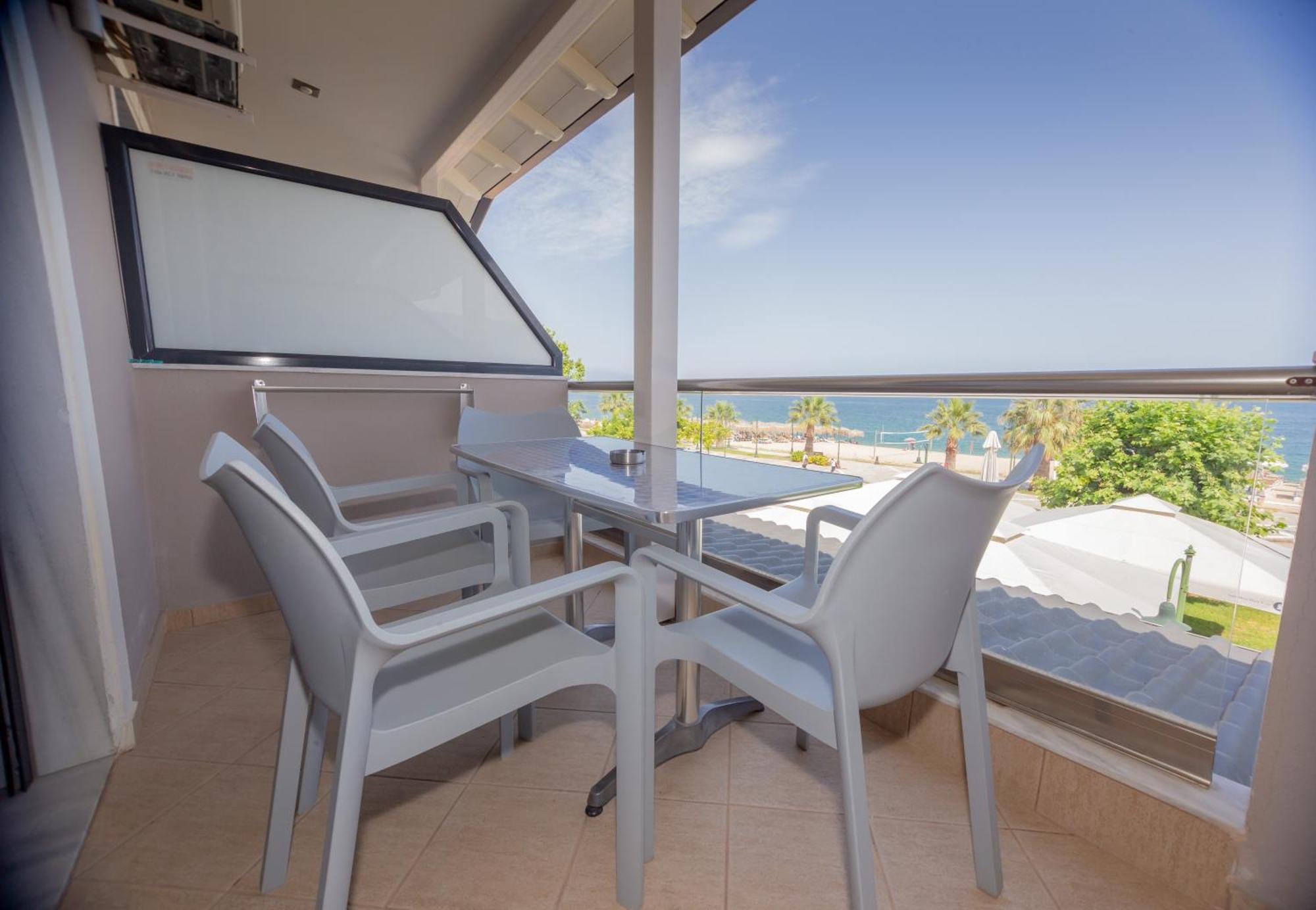 Amalia Mare Sea View Apartment เนอาวรัสนา ภายนอก รูปภาพ