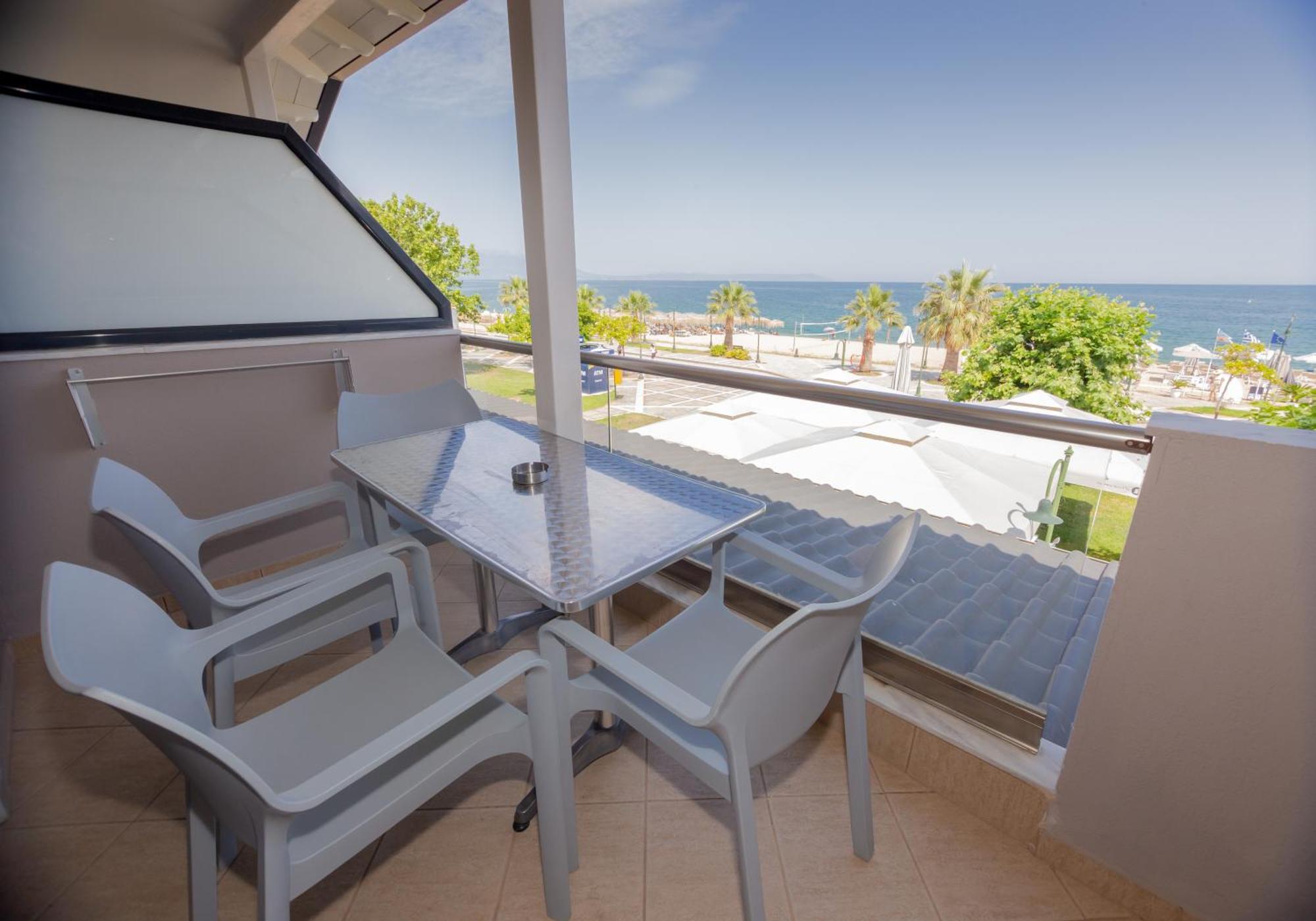 Amalia Mare Sea View Apartment เนอาวรัสนา ภายนอก รูปภาพ